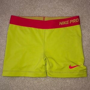 Women’s Nike Pro 3” shorts